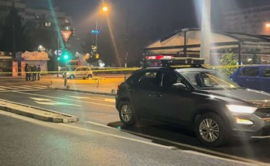 U automobilu bile četiri osobe, dvije ranjene: Policija traga za ubicom mladića (19) u Sarajevu