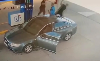Isplivao snimak napada na političara iz BiH (VIDEO)