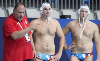 Delfini ubjedljivi protiv Izraela