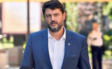 Božović ušao u Crnu Goru, zabrana ulaska izbrisana iz sistema