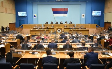 NSRS usvojila Zakon o nepokretnoj imovini