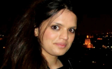 Trudnu suprugu odveo da gledaju vulkan, pa je gurnuo sa litice