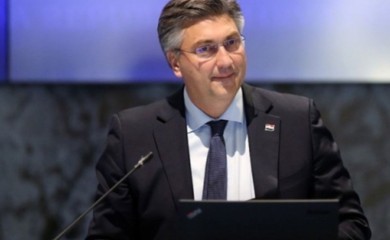 Plenković: Trebamo donositi odluke koje će poboljšati položaj Srba