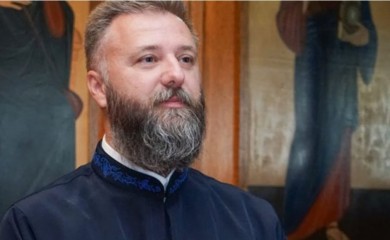 Otac Predrag upozorio: Ovaj običaj Srbi praktikuju na sahranama a zapravo je “ruganje pokojnicima”
