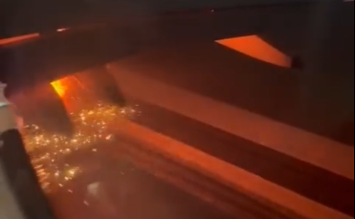 Motor aviona se zapalio prillikom polijetanja