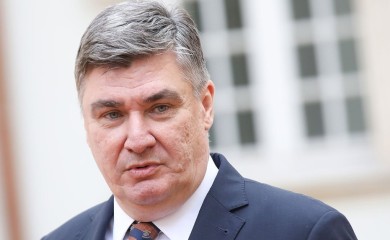 Milanović: Tenk koji košta 25 miliona evra bi trebalo da leti