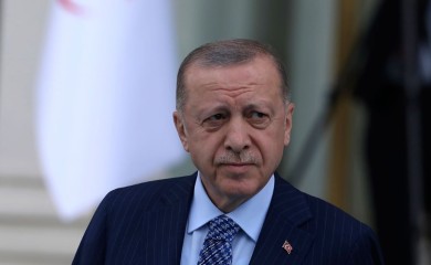 Ko će na crtu Erdoanu