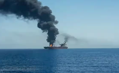 Kuvajtski tanker pogođen u iranskom napadu, prijetnja izlivanja nafte