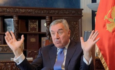 Poznato koliko će novca Đukanović mjesečno primati do penzije