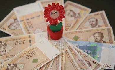 Prosječna plata u Sarajevu skoro 1.600 KM