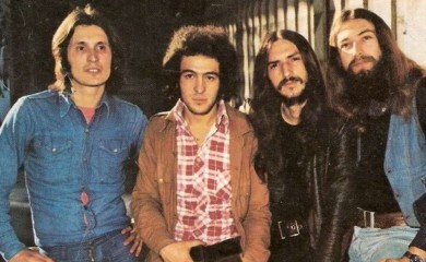 Spomenik muzičkoj grupi "Smak"?