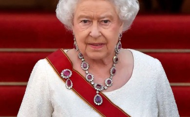 UZBUNA U BRITANIJI: Nesvakidašnja odluka kraljice Elizabete II