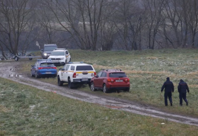 Velika spasilačka akcija na Savi kod Babine Grede, više osoba u vodi