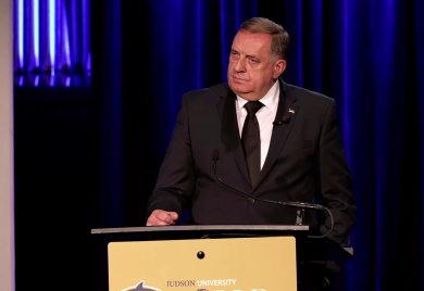 Dodik: Priznanje doprinos našoj borbi za istinu u Srpskoj (VIDEO)