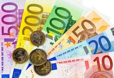 Žena podvalila lažne evre u mjenjačnici