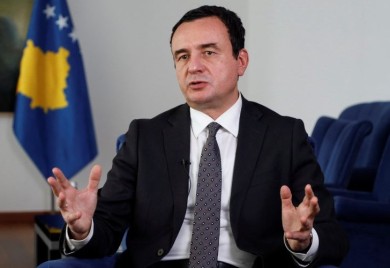 Kurti ne odustaje od namjere o preregistraciji tablica