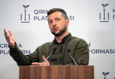 ZELENSKI: Raspustio delegaciju Ukrajine u Kontakt grupi