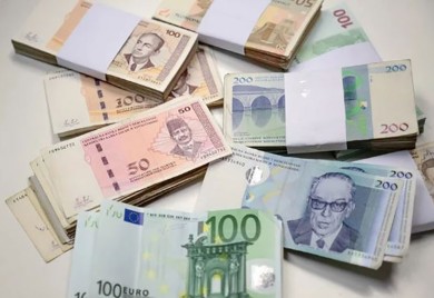 Poreska uprava RS prikupila 2,81 milijardi KM javnih prihoda