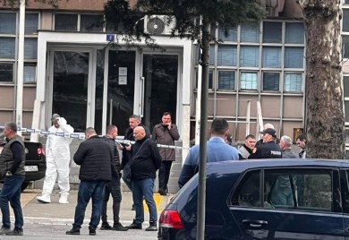 Jedna osoba poginula, više povrijeđenih: Bomba eksplodirala ispred suda u Podgorici
