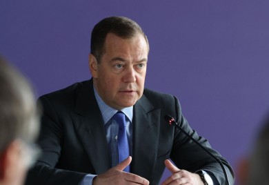 Medvedev upozorava: Treći svjetski rat može početi u svakom trenutku