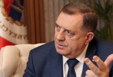 Dodik: BiH neće u EU “ni u bavarskim pantalonicama ni u Marfijevim kaubojskim čizmama”, nego samo ako domaće vlasti upravljaju