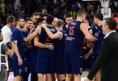 Nevjerovatna atmosfera u Pragu: Navijači podigli cijeli stadion na noge