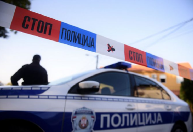 Automobil udario djevojčicu na pješačkom prelazu