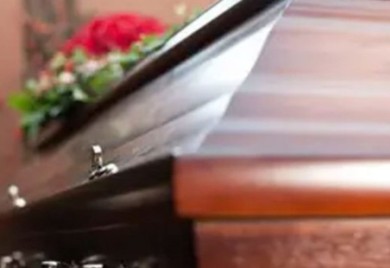 Vlasnica pogrebne firme prodavala dijelove leševa, osuđena na 20 godina