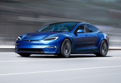 Tesla Model S se pokazao u zimskim uslovima