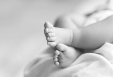 Ljekari u šoku, ali i porodica: Završena obdukcija bebe od pet dana koja se zagrcnula u porodilištu