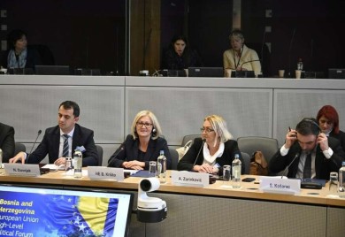 Varhelji o martu, ona o decembru: Krišto: Već u ovom mjesecu dobijamo datum za početak pregovora sa EU