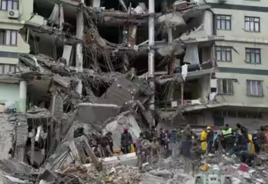 Novi snažan zemljotres pogodio Tursku, epicentar u blizini Istanbula