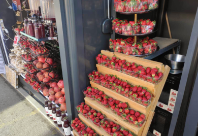 Mala posuda 10 KM: Na banjalučku Tržnicu stigle prve hercegovačke jagode