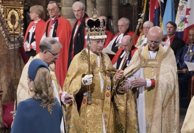 Krunisan britanski kralj Čarls III (FOTO, VIDEO)