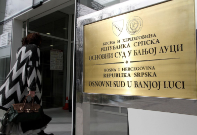 Banjalučanin predstavljao ženu kao prostitutku, za klevetu mora platiti 6.000 maraka