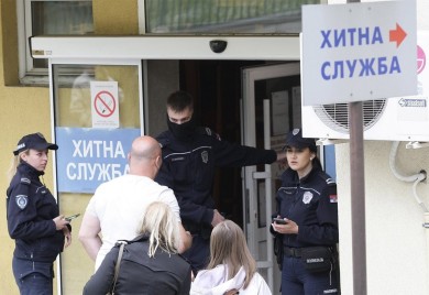 Ljekari se oglasili o zdravstvenom stanju povrijeđenih u masakru u Srbiji