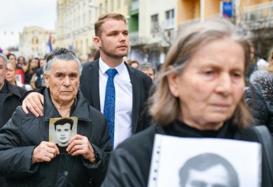 U "Hodu časti" baka Draška Stanivukovića, nosila fotografiju sina