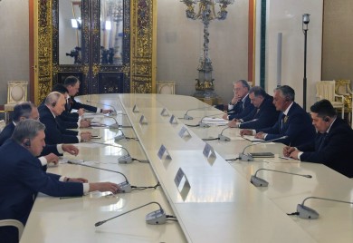 Putin: Rusija čvrsto opredijeljena za nastavak saradnje sa Srpskom (VIDEO)
