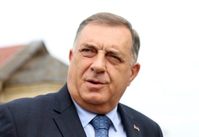 „Važno je da pokažemo da smo solidarni“ Dodik najavio POMOĆ ZA PORODICU ISOVIĆ, koja je izgubila sve u požaru u Banjaluci