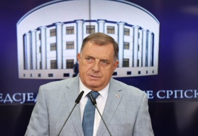 Dodik uspješno operisan, smješten na intenzivnu