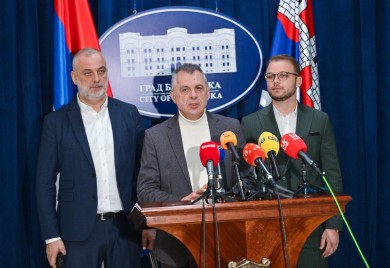 Raspada li se Pokret Sigurna Srpska i da li će Radojičić opet - svojim putem?