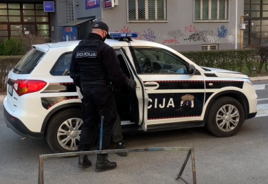 Dva vozača povrijeđena u saobraćajnoj nezgodi