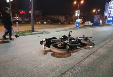 BANJA LUKA: U sudaru motocikla i bicikla troje povrijeđenih