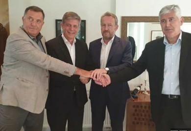 MUDROST ILI? Kako se Čović provukao ispod američkog “radara”, a Dodik i Izetbegović nisu