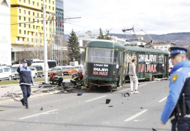Djevojčici (2009) koja je teško povrijeđena u tramvajskoj nesreći u Sarajevu amputirana noga