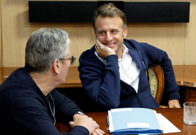 Iz Jelisejske palate s dvije fotografije odgovorili na navode Kremlja kako Makron koristi kokain