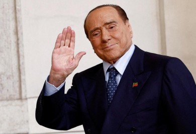 Preminuo Silvio Berluskoni