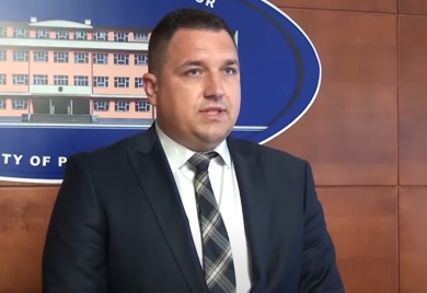 Ministar Lučić podnio ostavku