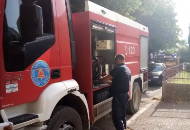 Trebinjski vatrogasci u posljednjem trenutku spasili stan (FOTO)