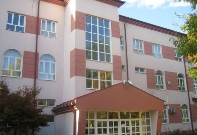 Optužen za pokušaj ubistva: Kćerku poslao po pištolj i njime pucao supruzi u glavu